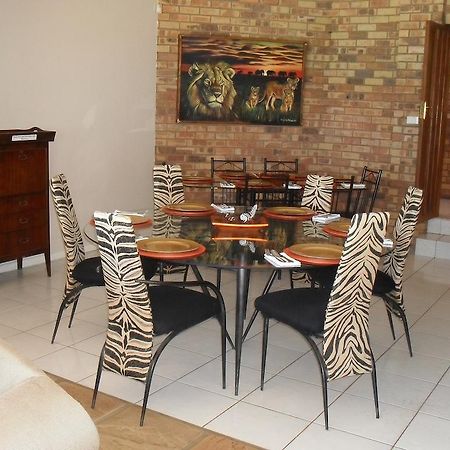 8 Royal Palm B&B Umhlanga Rocks Eksteriør bilde