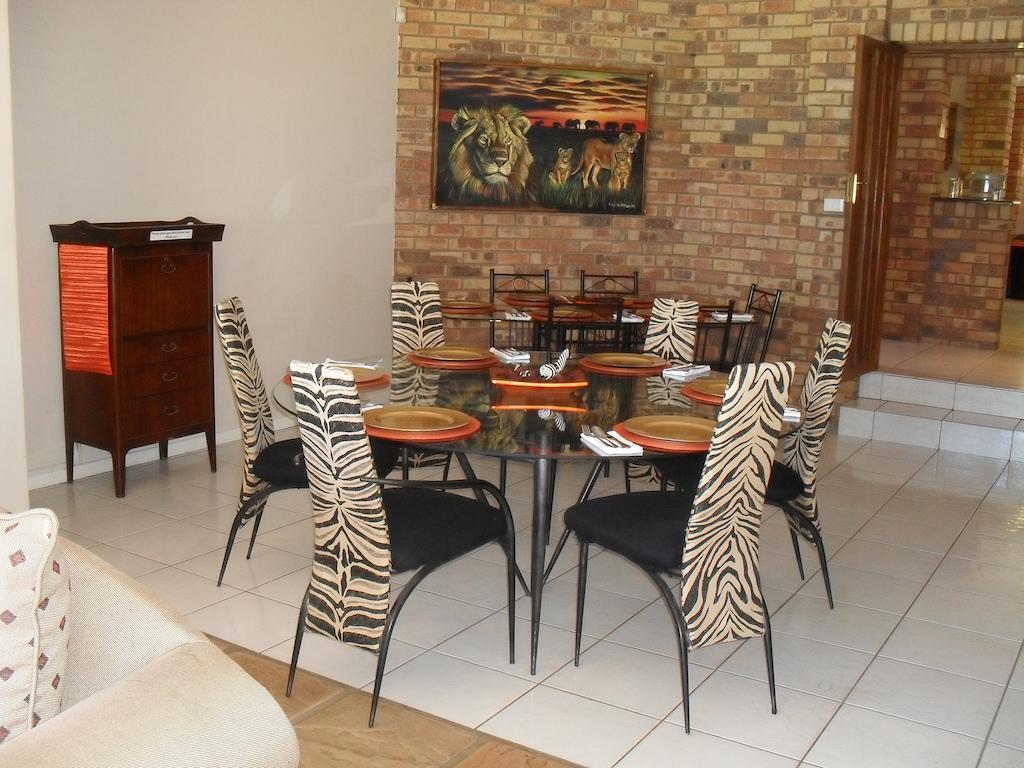8 Royal Palm B&B Umhlanga Rocks Eksteriør bilde