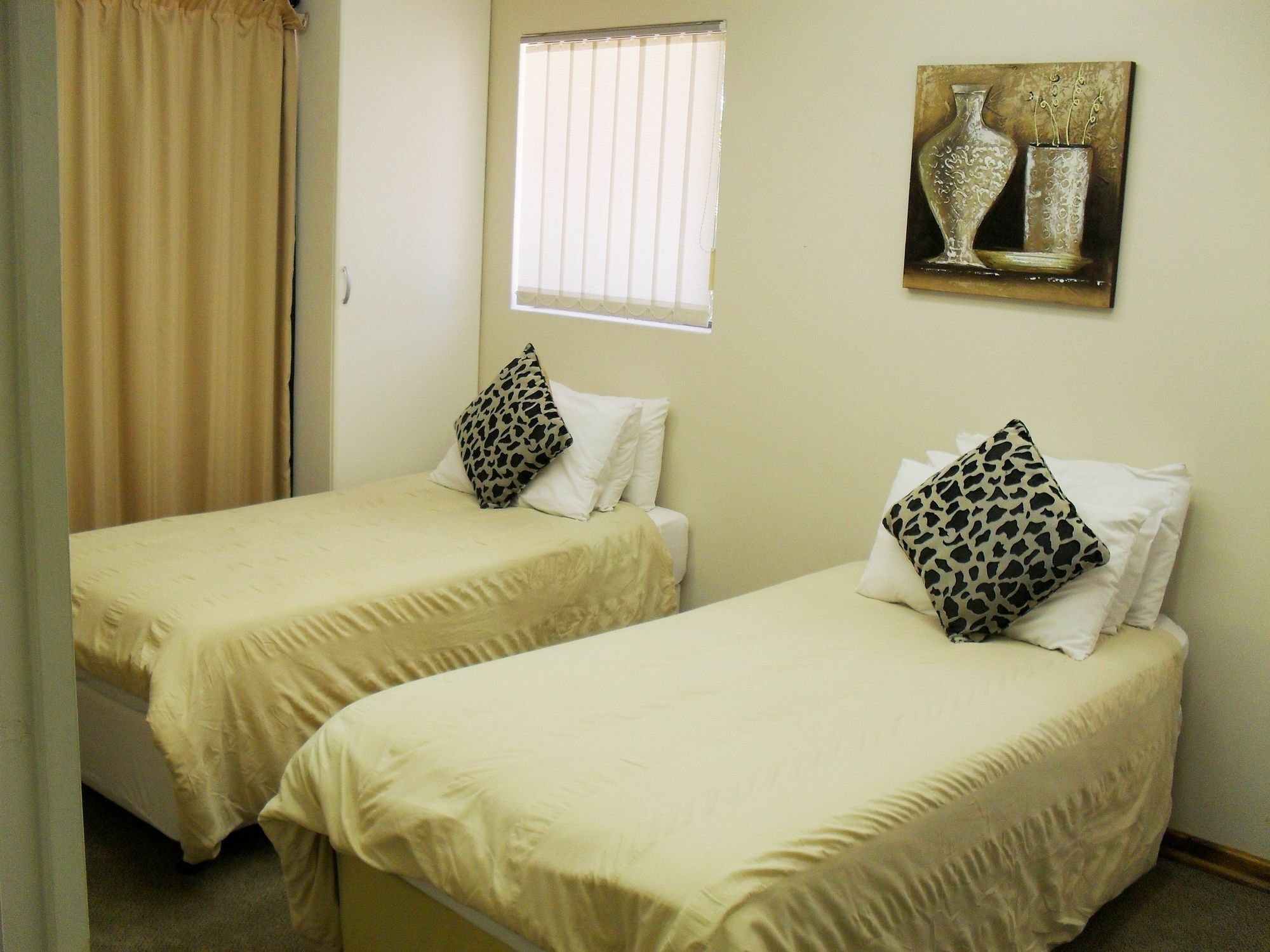 8 Royal Palm B&B Umhlanga Rocks Eksteriør bilde