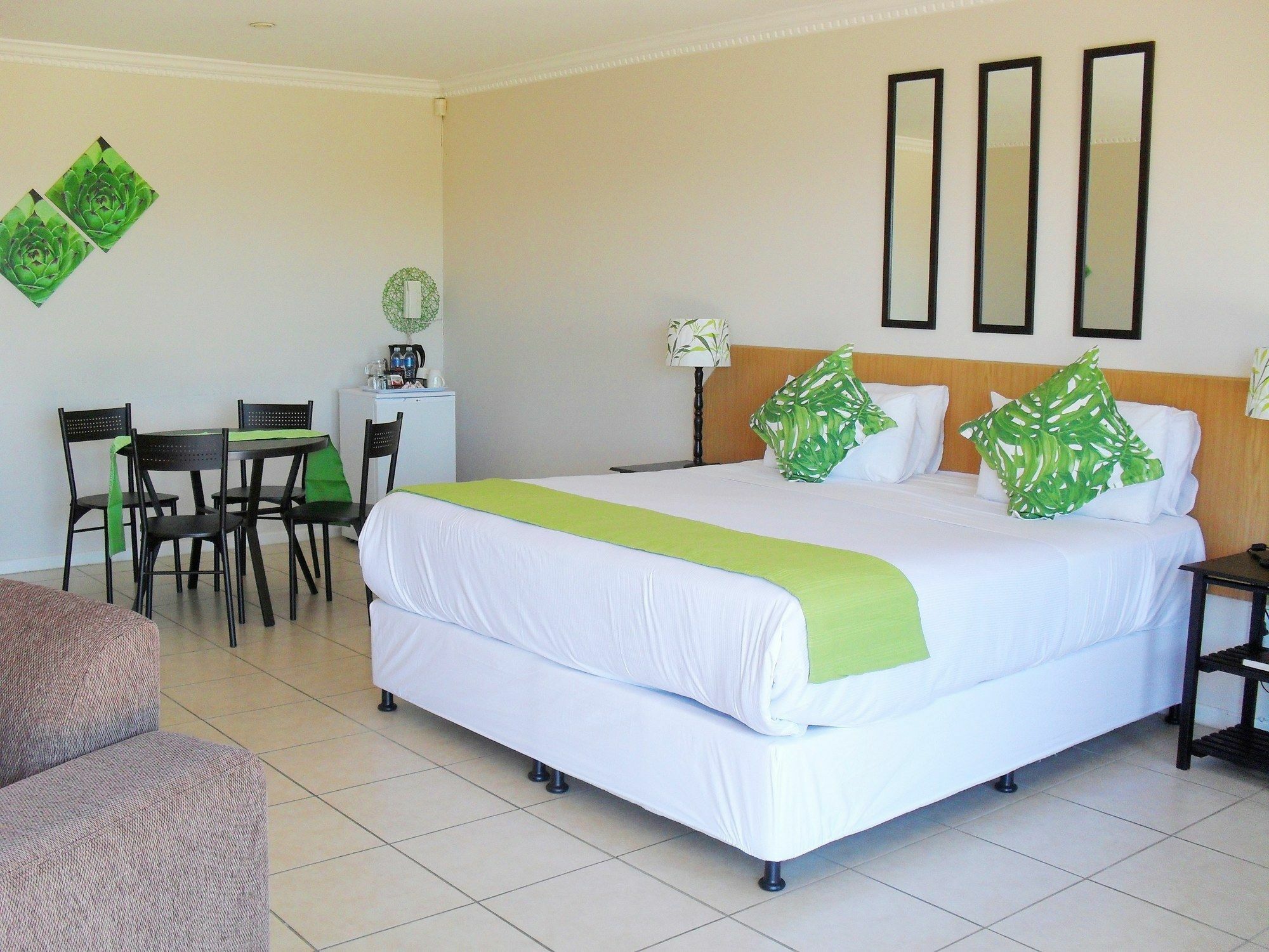 8 Royal Palm B&B Umhlanga Rocks Eksteriør bilde